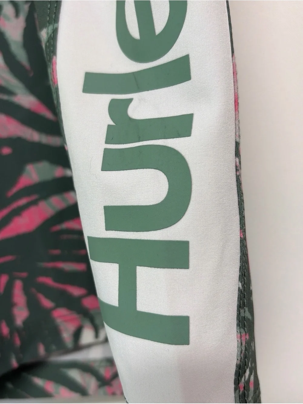 NEW Hurley Tropical Escape Paradise Men's Size 32 Green Board Shorts Swim Trunks